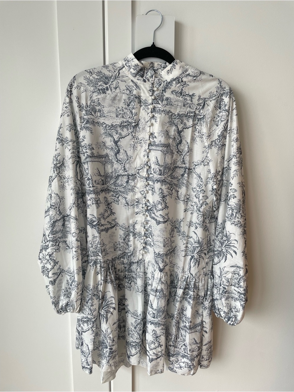Commense White and Navy Scenic Print Long-Sleeve Tunic Dress